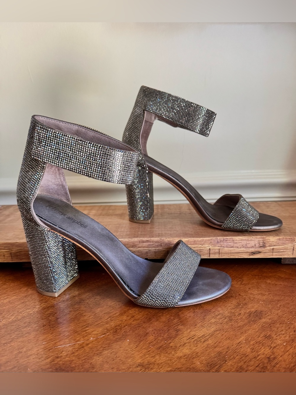 Jeffrey Campbell Pewter Heels Sz 9